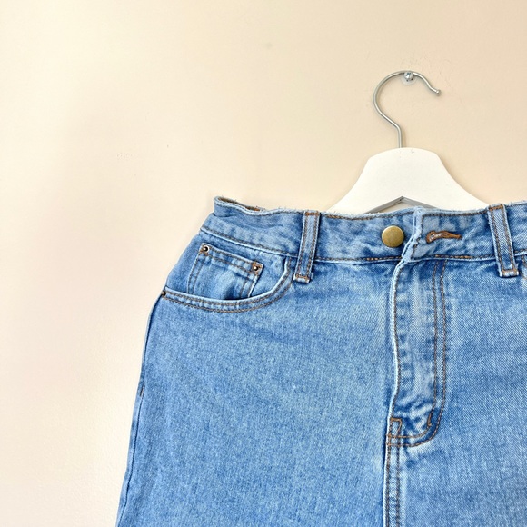 Light Blue denim ripped disstressed jeans - Picture 6 of 11